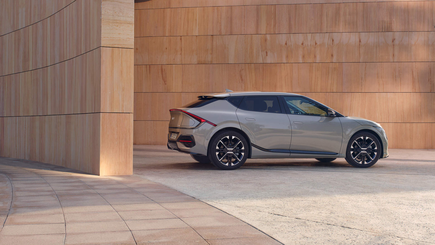 EV6
