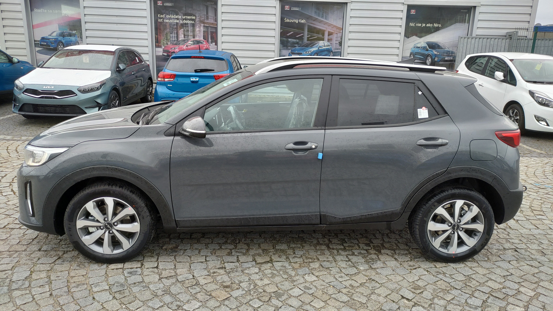Kia Stonic 1,0 T-GDi GOLD + Gold Pack