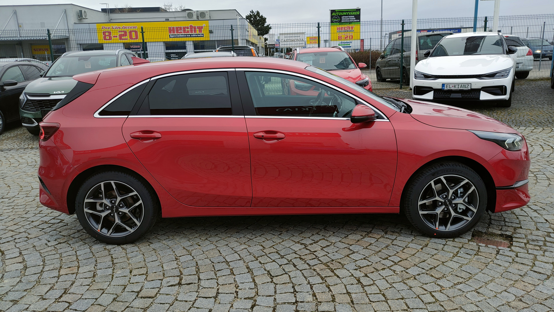 Kia CEED 1,5 T-GDi M6 Gold + LED + Gold pack