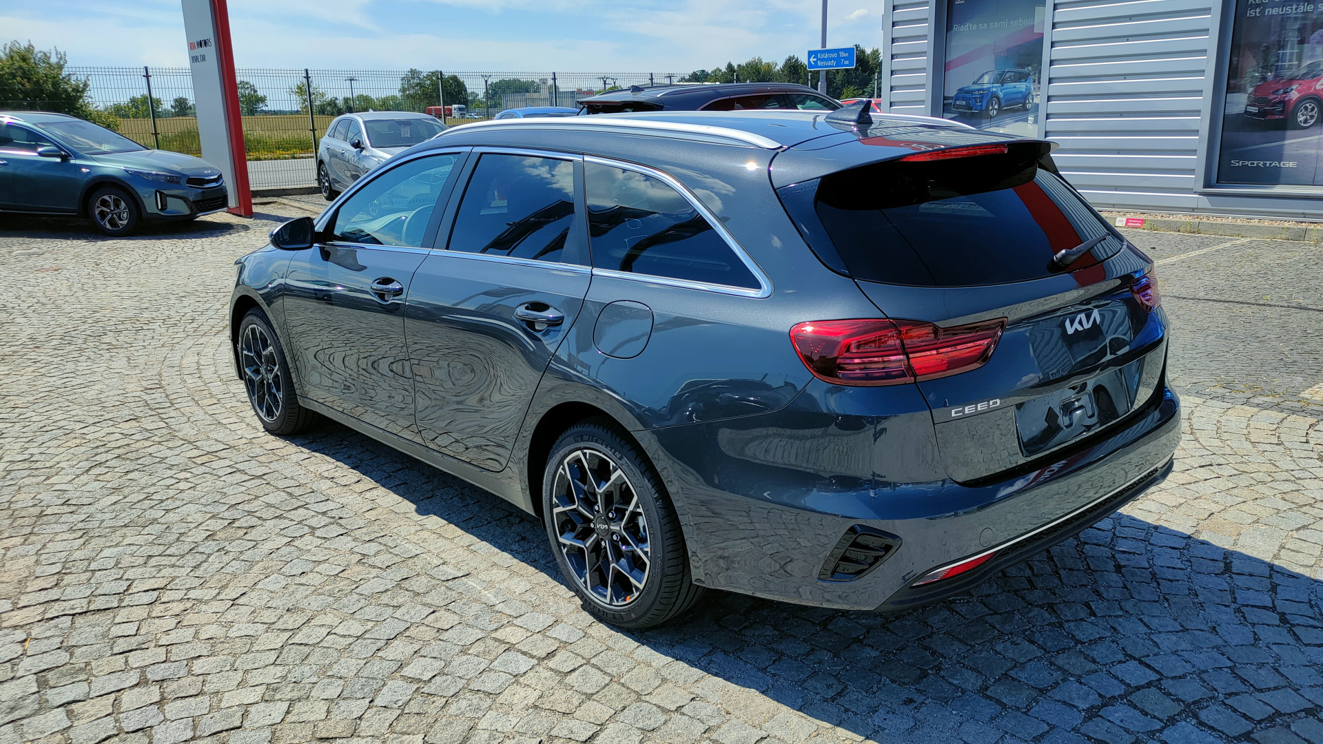 KIA CEED SW 1,5 T-GDI M6 GOLD,LED,GOLD+