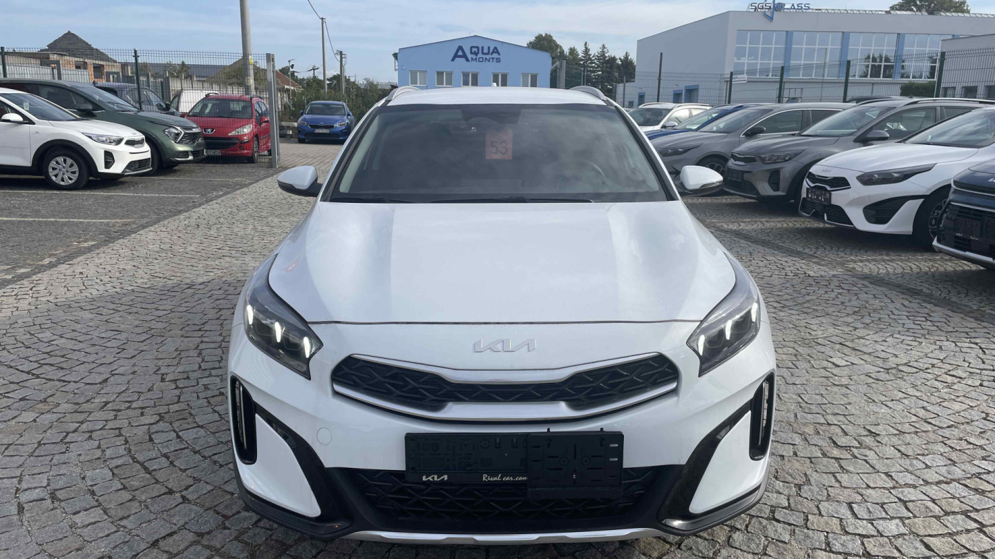 Kia XCEED 1,5 T-GDi M6 Gold + Safety pack + Smart pack