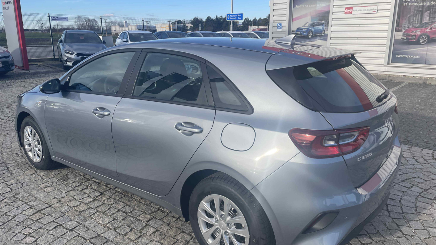 Kia CEED 1,5 T-GDi SILVER 7DCT