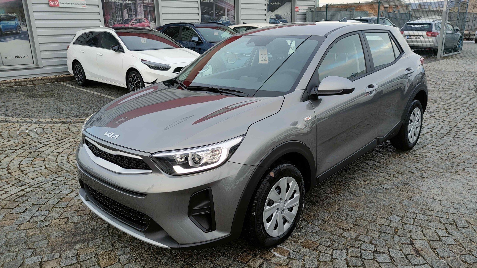 Kia Stonic 1,0 T-GDI DCT7 Silver MY2025