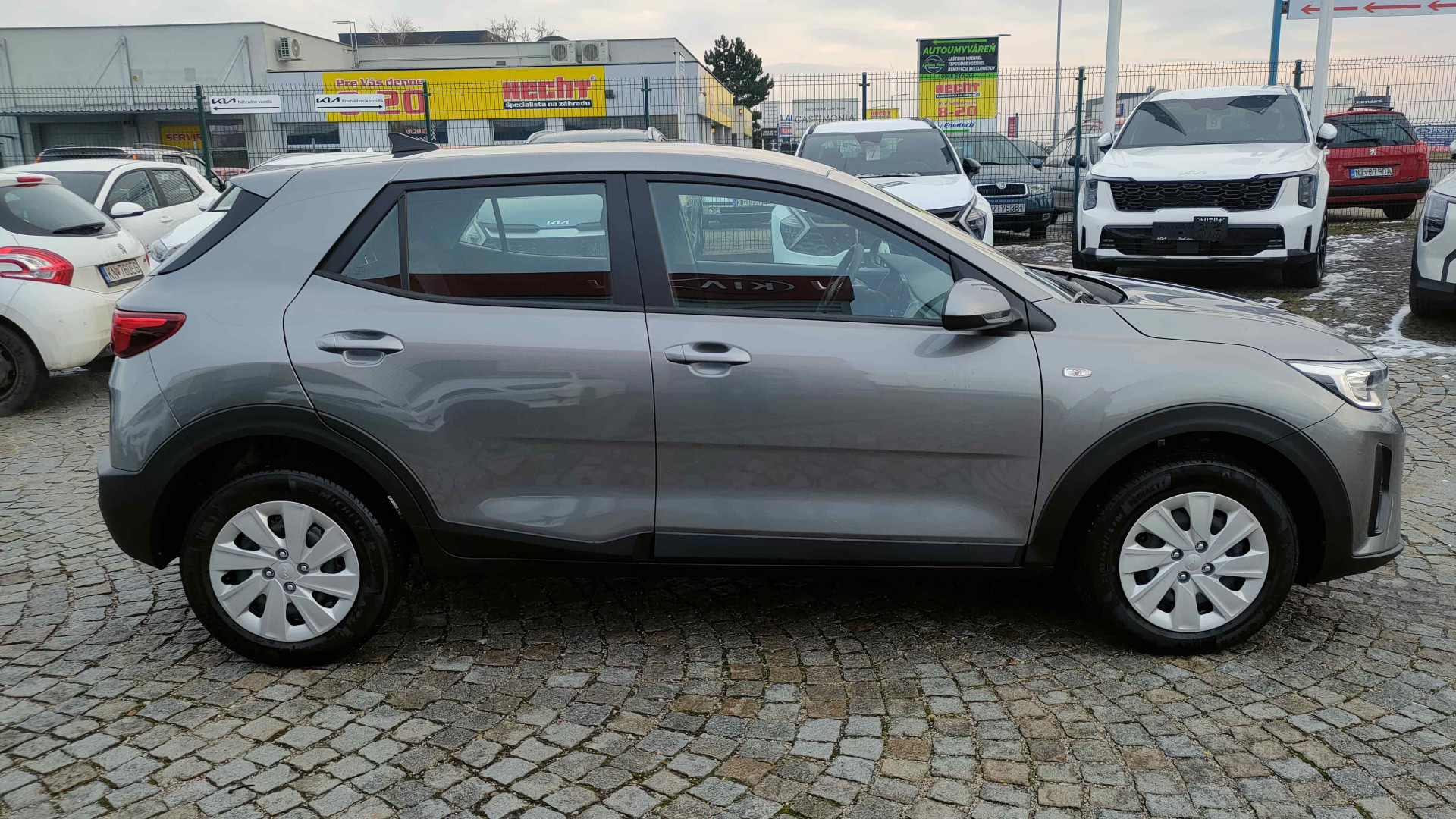 Kia Stonic 1,0 T-GDI DCT7 Silver MY2025