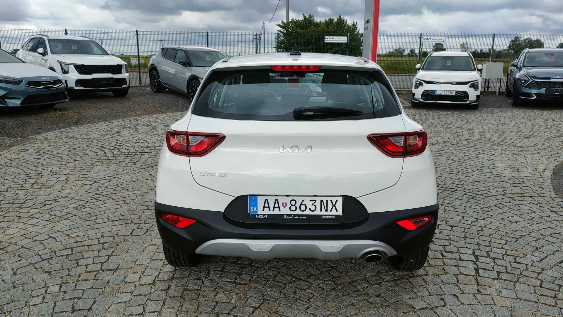 Kia Stonic 1.2 DPi Silver