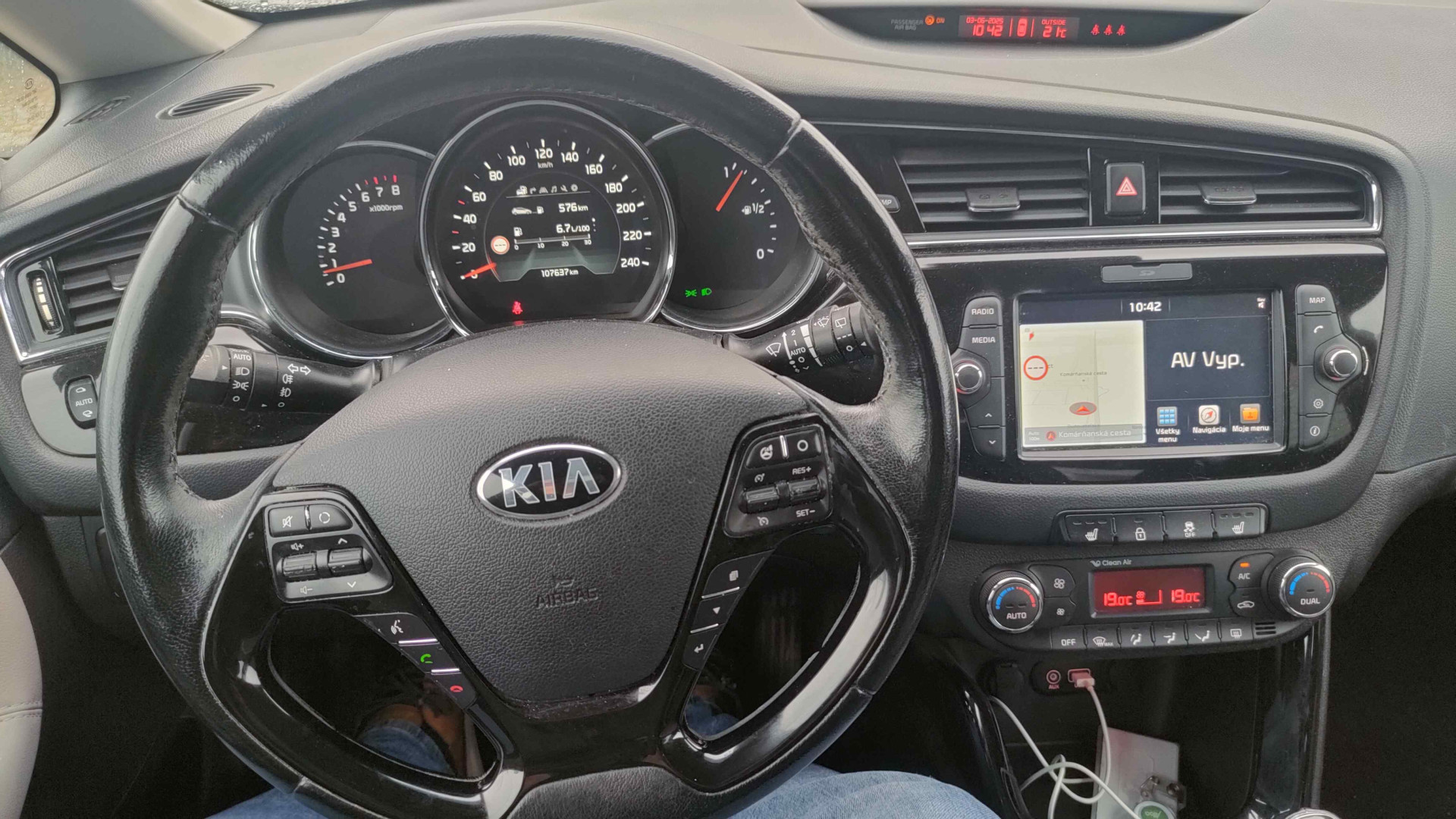 Kia Ceed 1,6 GDI Platinum