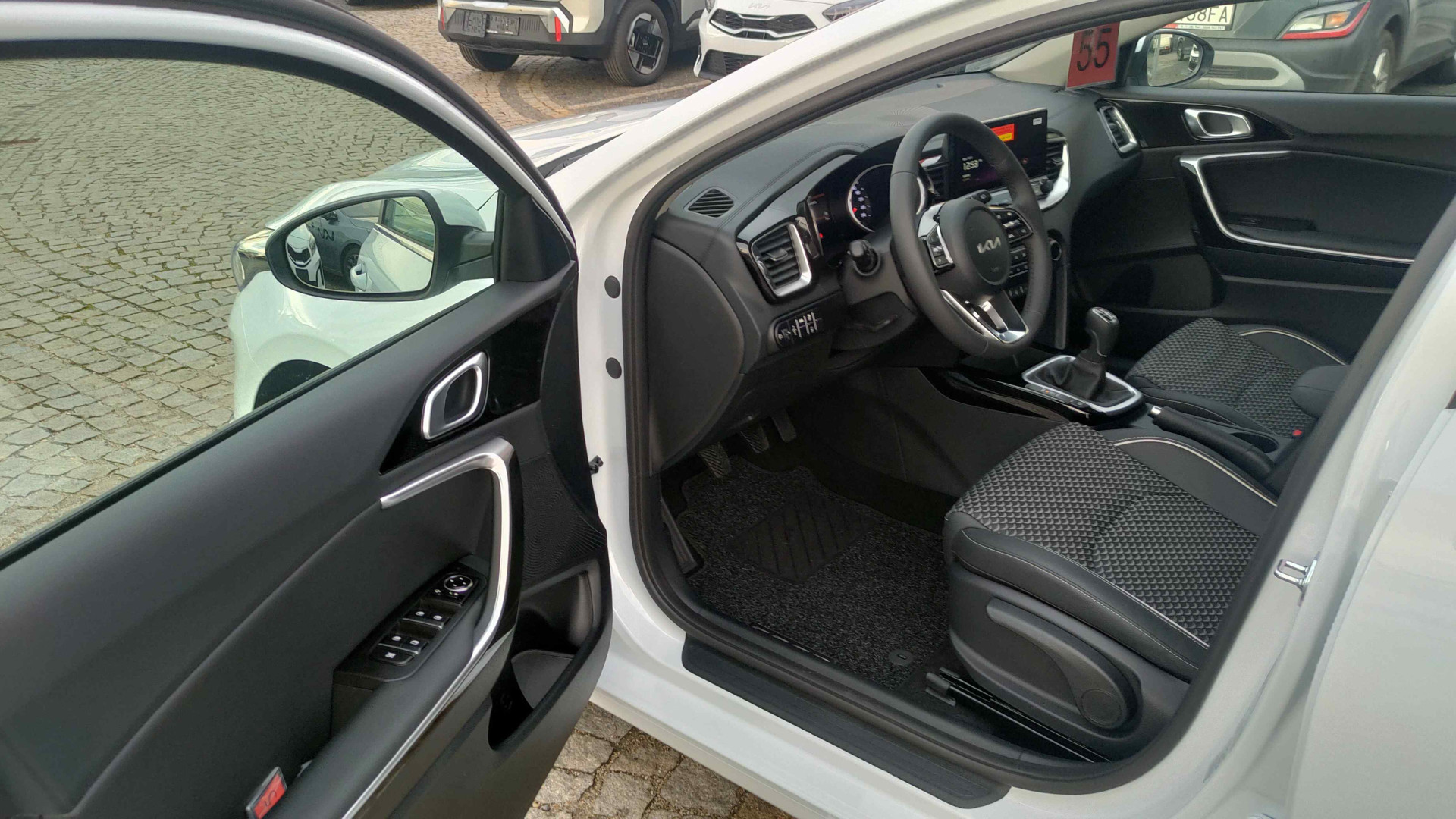 Kia Ceed SW 1,5 T-GDi Gold + LED + Gold pack