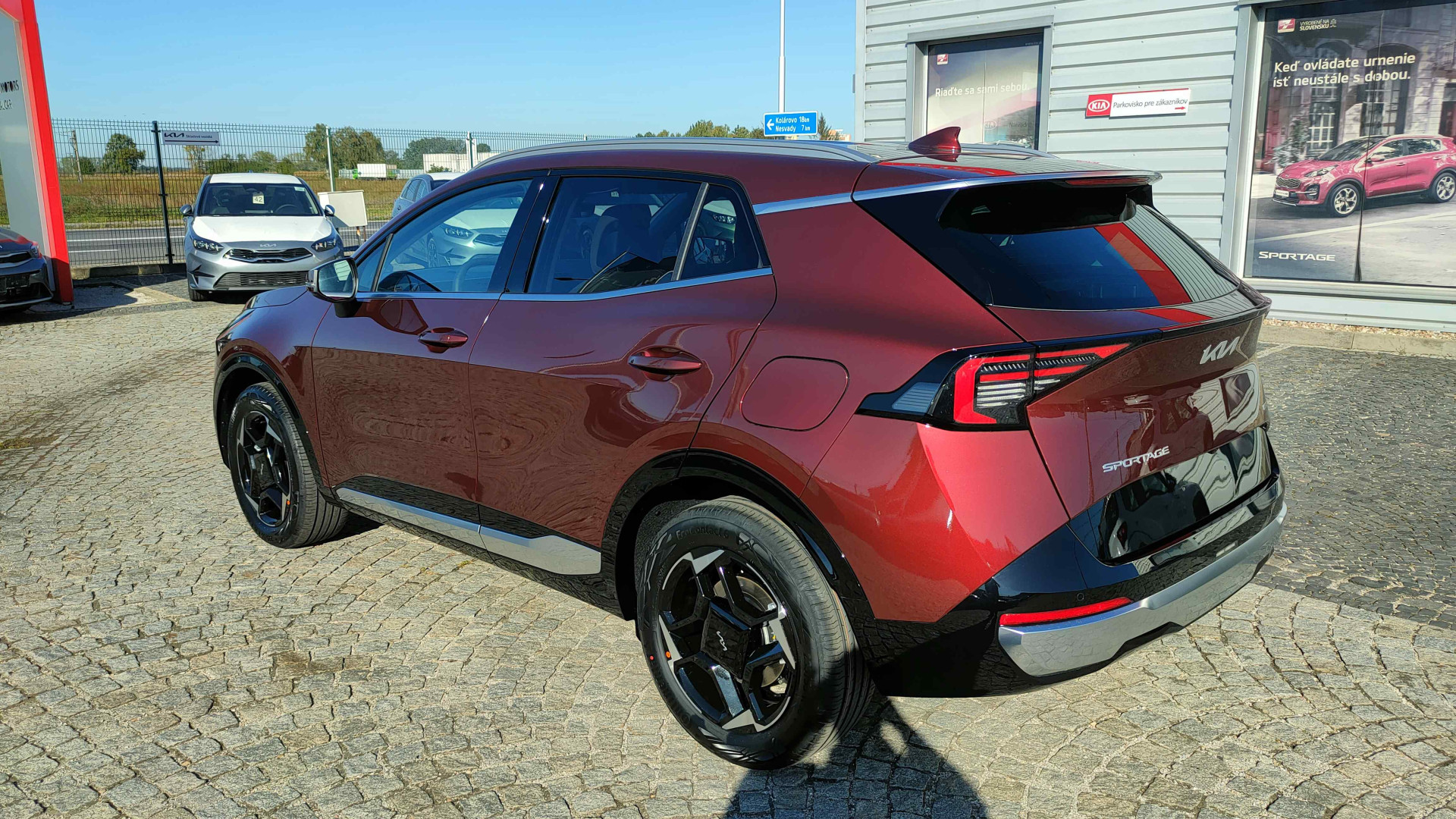 KIA SPORTAGE 1,6 T-GDI HEV FWD A6 PLATINUM