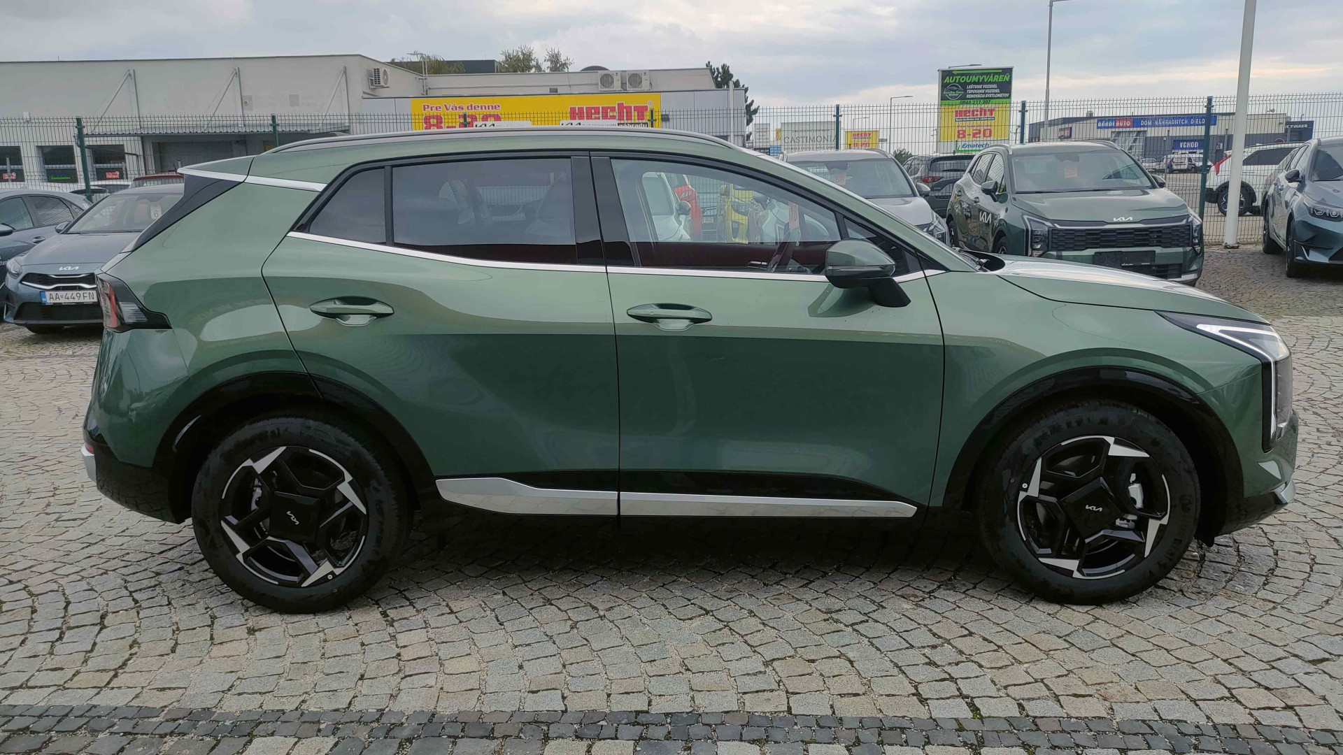 KIA SPORTAGE 1,6 T-GDI AWD DCT7 PLATINUM 180k