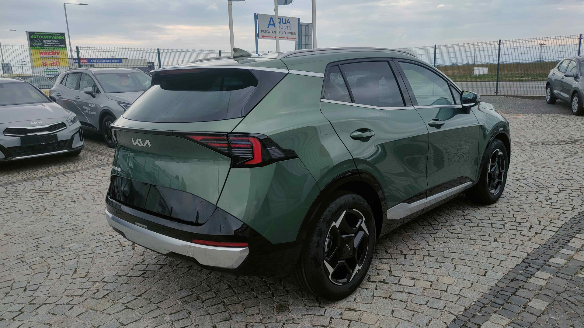 KIA SPORTAGE 1,6 T-GDI AWD DCT7 PLATINUM 180k
