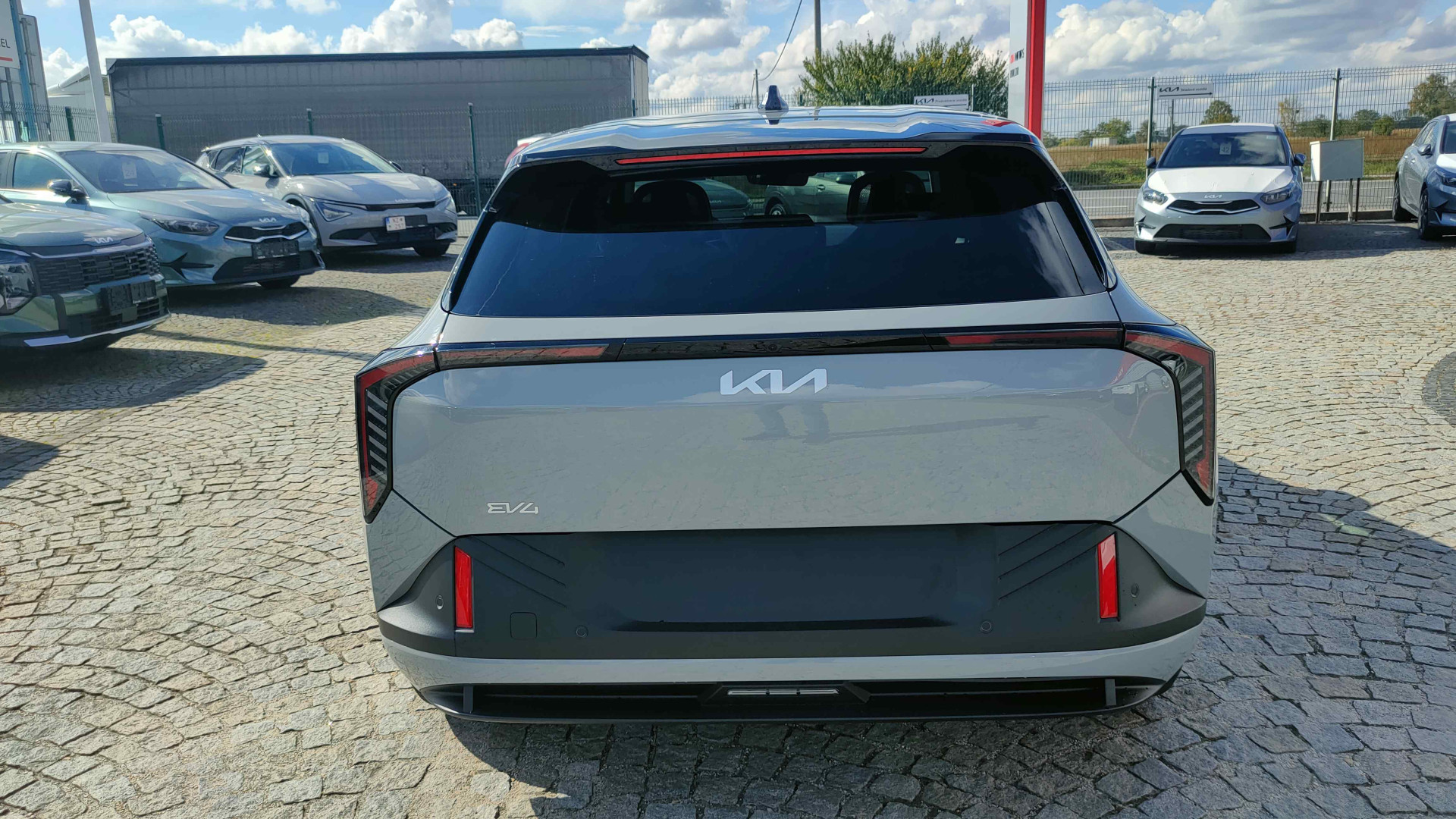 Kia EV4 HB Earth 81,4 kWh FWD 204k