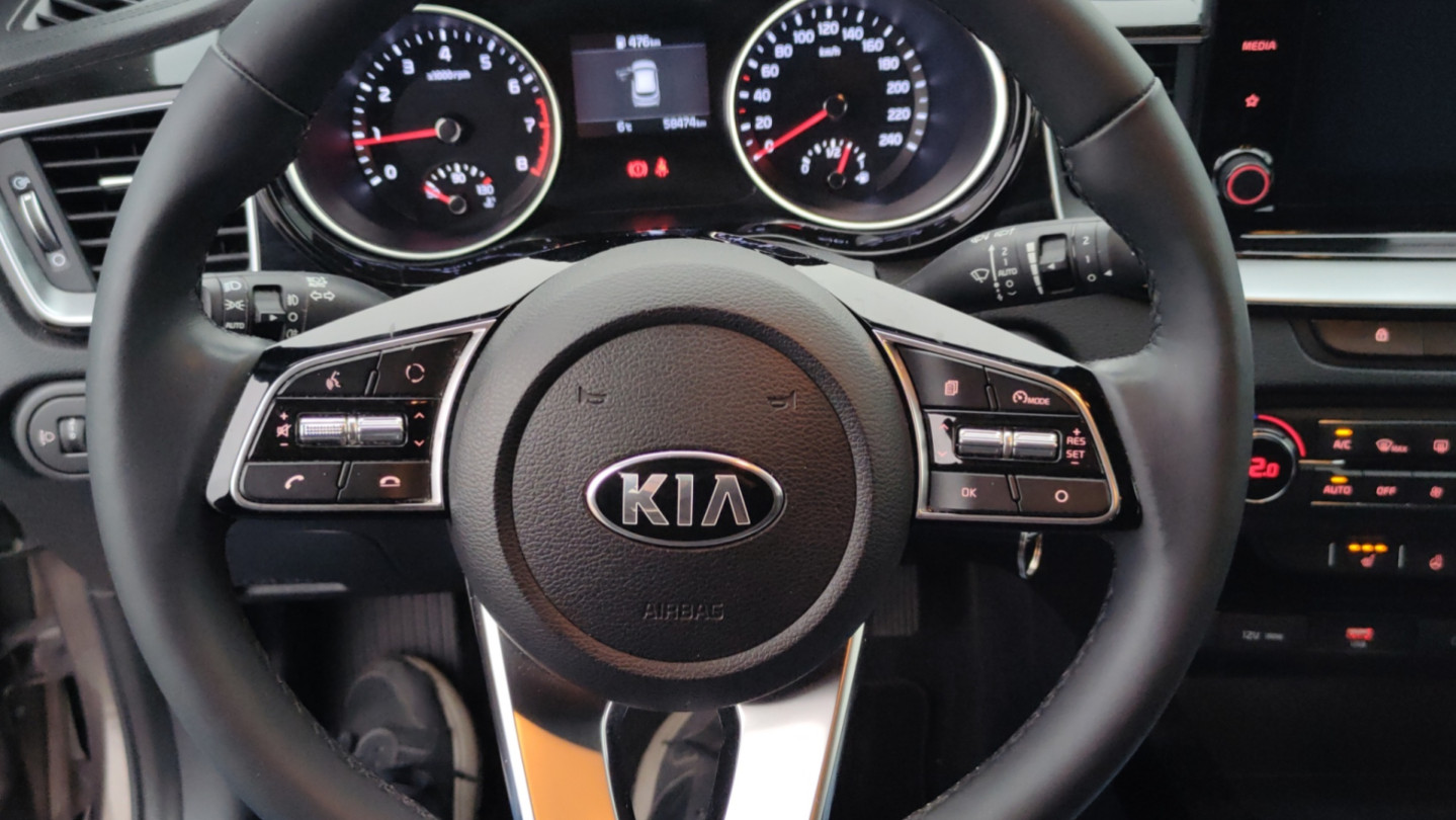 Kia Ceed 1,4 T-GDI Gold Led 140k M6