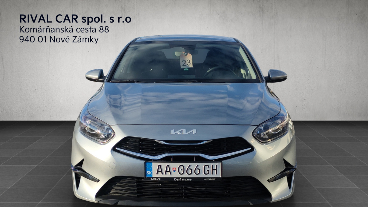 Kia CEED 1,5 T-GDi Silver + Silver pack M6