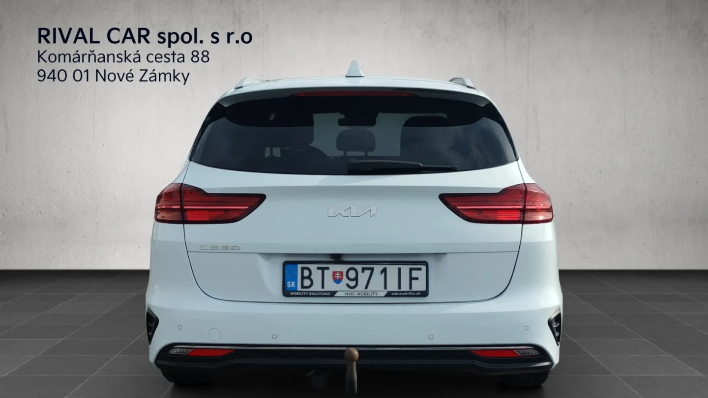 Kia Ceed SW Silver 1,6 CRDi MHEV iM6