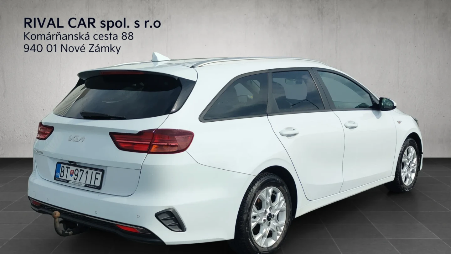 Kia Ceed SW Silver 1,6 CRDi MHEV iM6