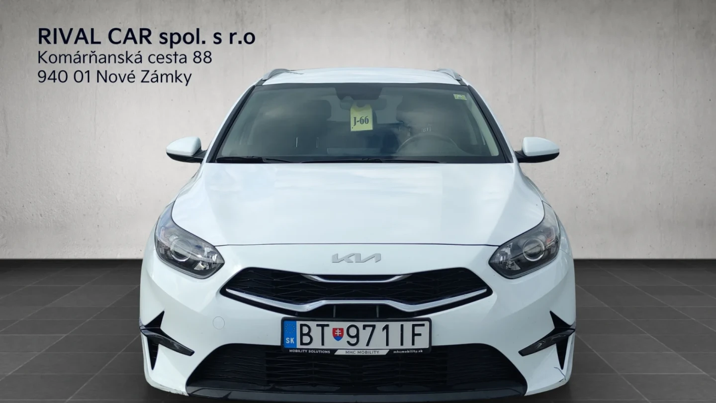 Kia Ceed SW Silver 1,6 CRDi MHEV iM6