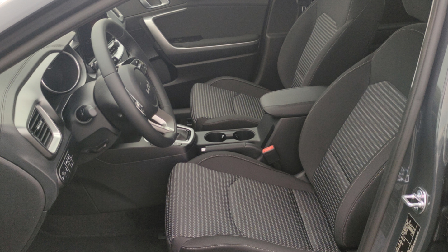 KIA XCEED 1,6 T-GDi Silver 150k DCT7