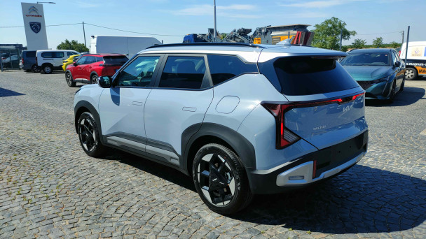 KIA SELTOS 1,6 T-GDI FWD M6 GOLD