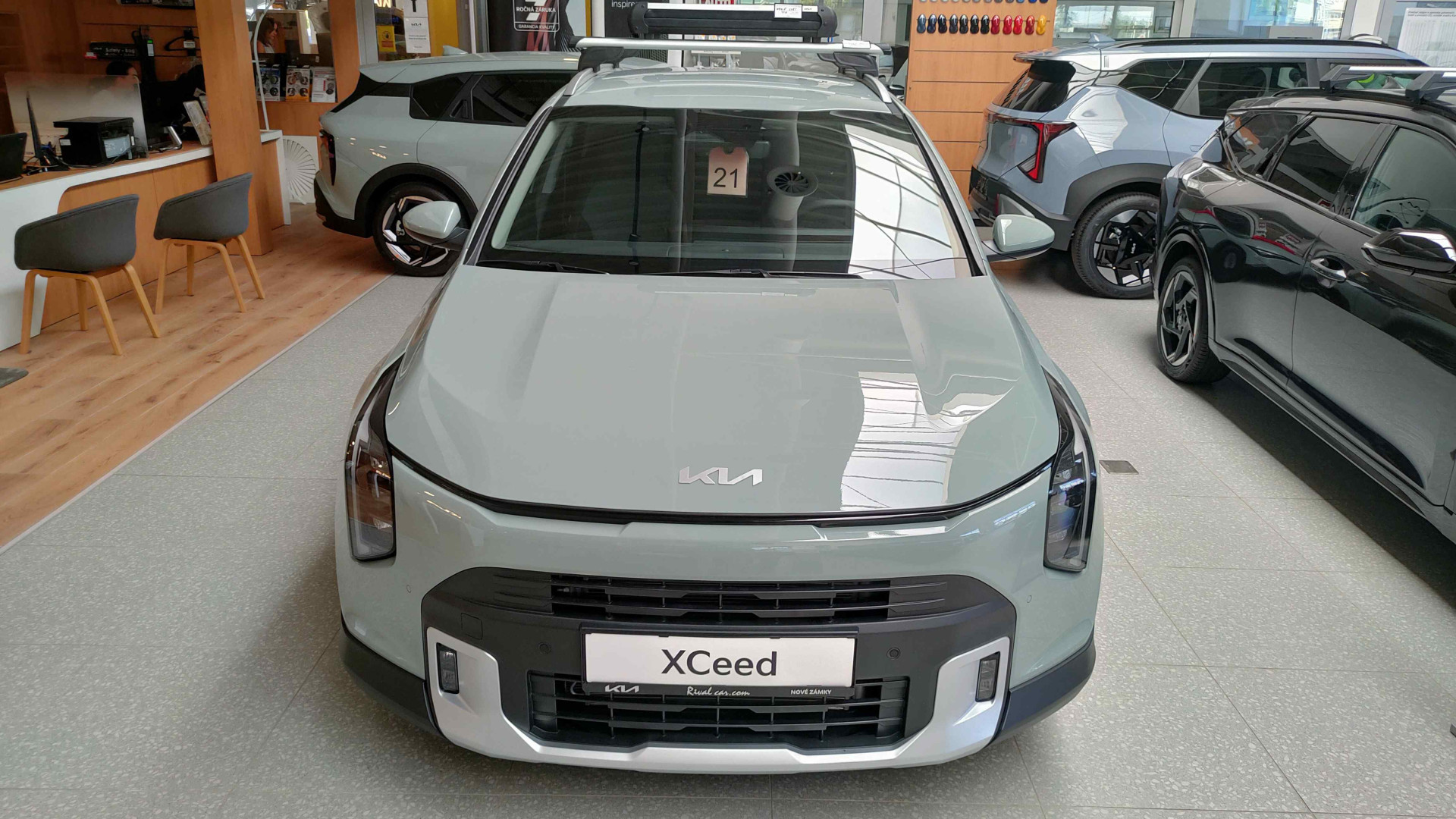 KIA XCEED 1,0 T-GDI 115K M6 SILVER + SILVER PAKET