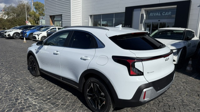 Kia XCEED 1,6 T-GDi 7DCT Silver+Silver pack